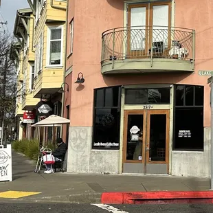 the entrance to the restaurant