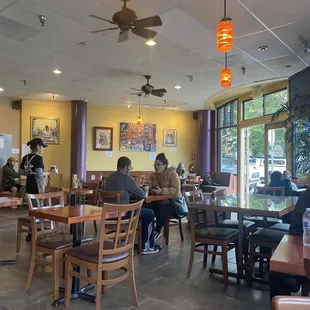 Such a cute neighborhood cafe
