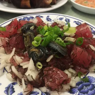 Poke Fish With Opihi