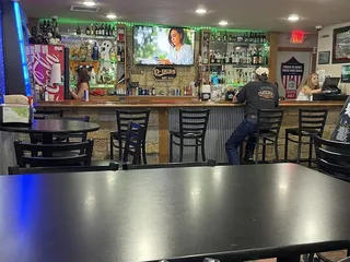 D-Dubs Bar And Grill