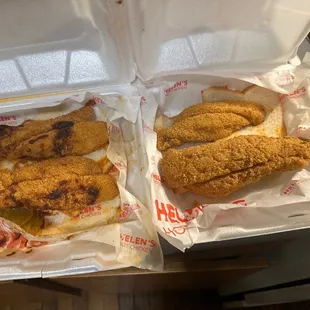 This I suppose to be hot and hella hot fish catfish and the shit look plain .