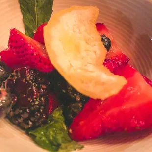 A simple desert of berries and raw sugar was the ideal post-meal palate cleanser.