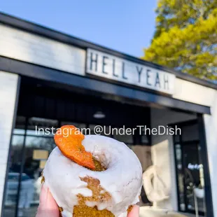 carrot cake donut