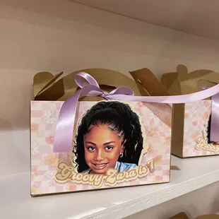 Customized goodie boxes + goodie shelf wall rental