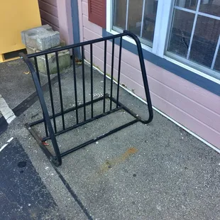 Yes Yelp, there is bicycle parking.