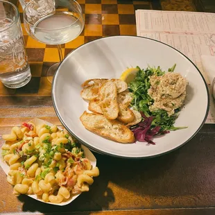 NC trout crostini and Mac and beer cheese side