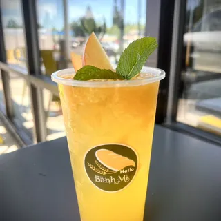 Sparkling Peach Lemonade