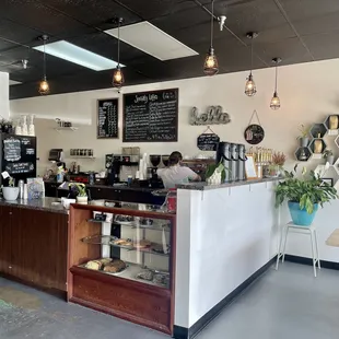 Coffee bar/ordering counter