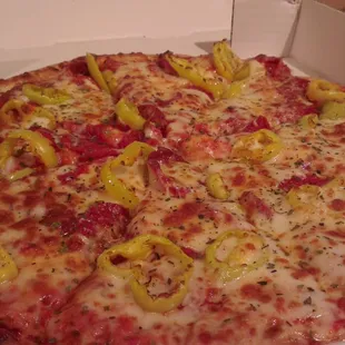 Pepperoni and banana peppers.