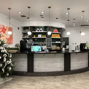 Order/Pick-Up Counter