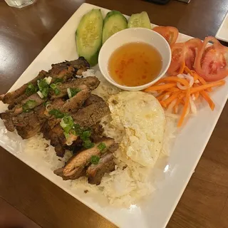 R2. Grilled Chicken Rice Dish