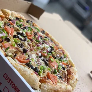 Veggie pizza made to perfection