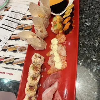 N16. Smelt Egg Sushi(2pcs)