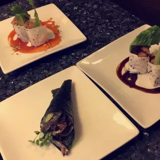 H4. Salmon Skin Hand Roll