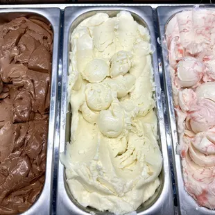 Blue Ribbon Chocolate, Vanilla Bean and Strawberry Ice Cream