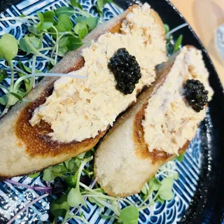 Caviar TOAST
