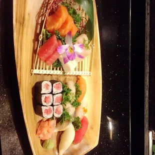 Sushi / Sashimi Combo!!! Pls come in try it.