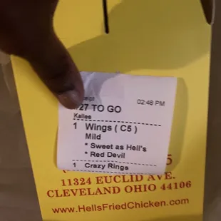 Be carful eating here the serving raw food talking about we go by protocol just nasty