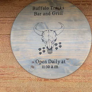 buffalo tracks bar and grill