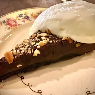 Chocolate caramel pie