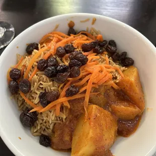 Kabuli w Boneless Chicken Bowl ($13.95)
