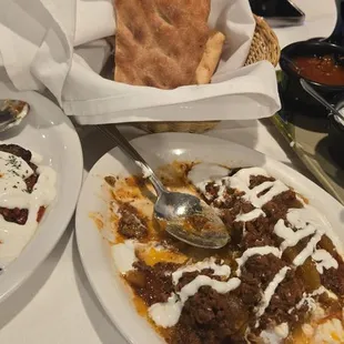 Kaddo &amp; Banhan appetizers.  Their house bread is soooo good w their house sauces