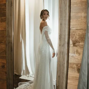 Thank you Joyce for the wedding dress of her dreams.