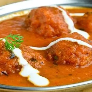 meatballs in tomato sauce