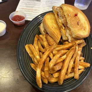 New hems grilled cheese