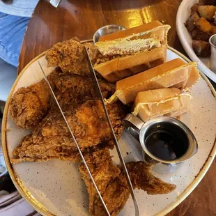 Warren's Fine Fried Chicken and Waffle