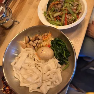 Wild chili beef noodle