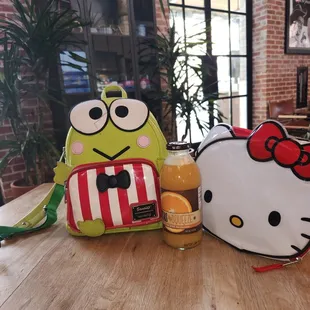 Getting ready for some good eatin' at HENBIT