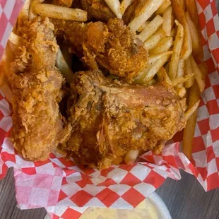 chicken wings and fried chicken, food