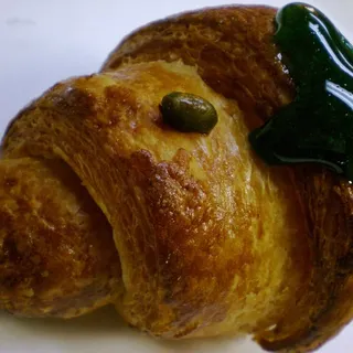 Pistachio Croissant