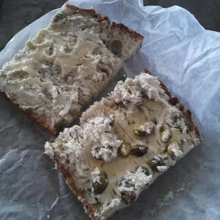 Goat Cheese, Honey and Pistachio Sandwich