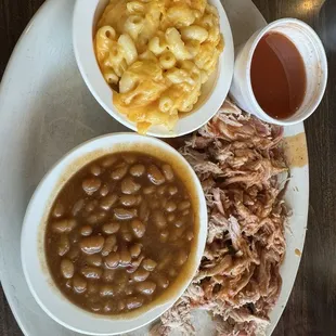 Chopper BBQ, Mac &amp; Cheese, Baked Beans