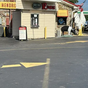 The drive through and name of restaurant