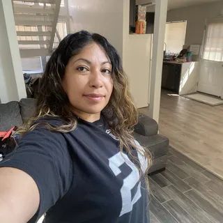 Diana V.