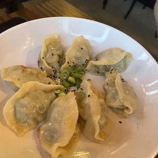 Pork Pan-Seared Dumpings(8)-D1 (8)