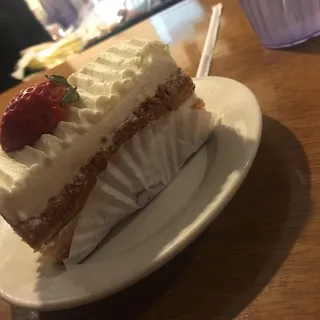 Strawberry Cream Cake
