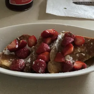 French Toast with Strawberries