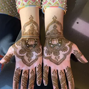 Engagement henna