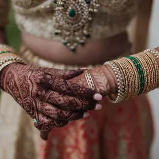 Rich and dark bridal henna stain