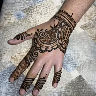 Party henna