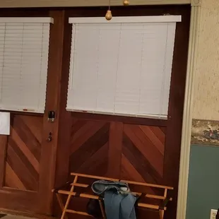 Look how big these doors are! Very cool