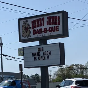 Henry James Bar B Que, Asheboro NC