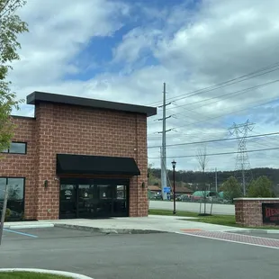 Front entrance off Rt 19