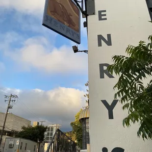 the sign for henry's