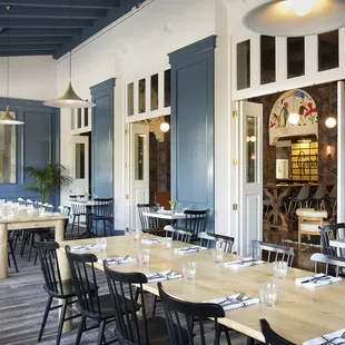 Henry`s has additional seating for their Saturday &amp; Sunday Brunch. Its such a pretty room.