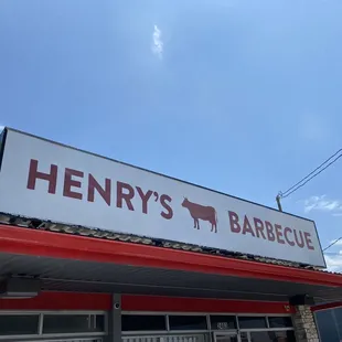 Henry&apos;s BBQ